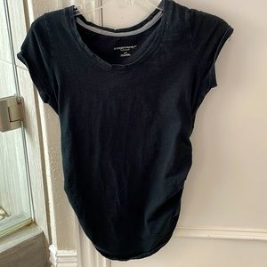 Liz Lange size small maternity short sleeve top